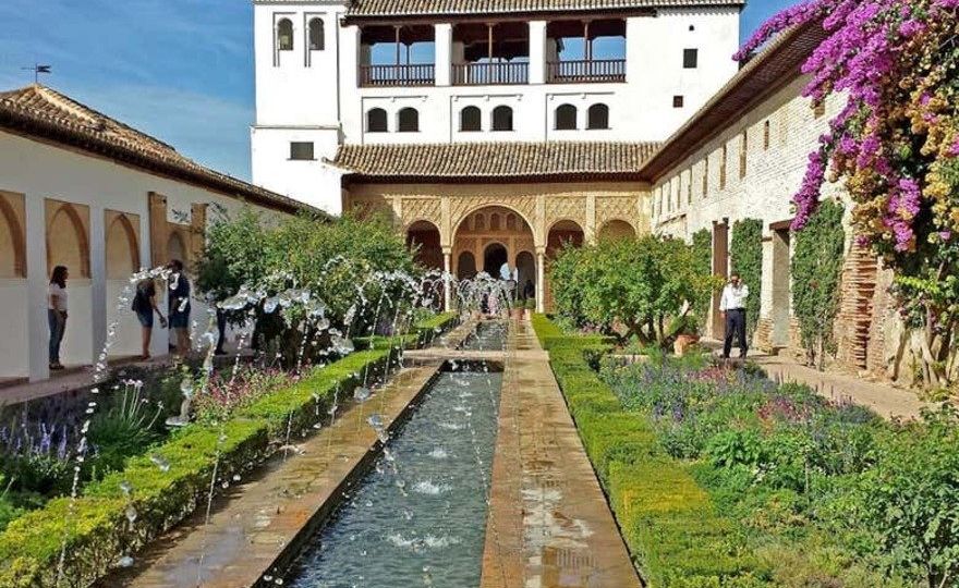 Excursión a la Alhambra de Granada y los Palacios Nazaríes