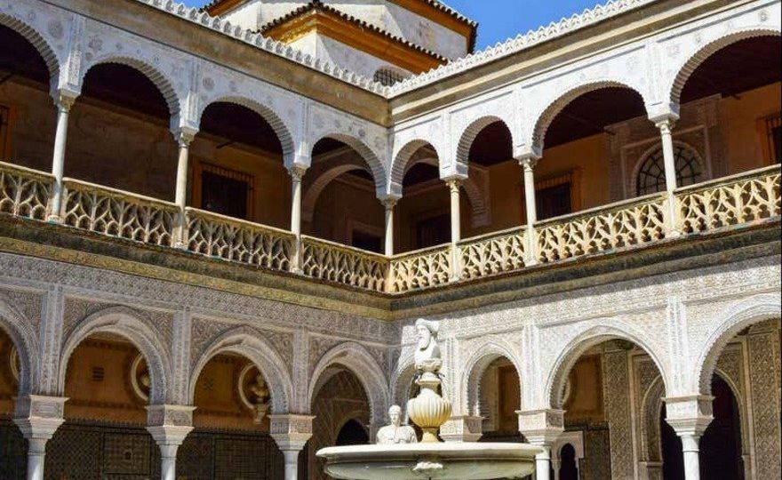 Visita guiada por el Palacio de las Dueñas y la Casa de Pilatos