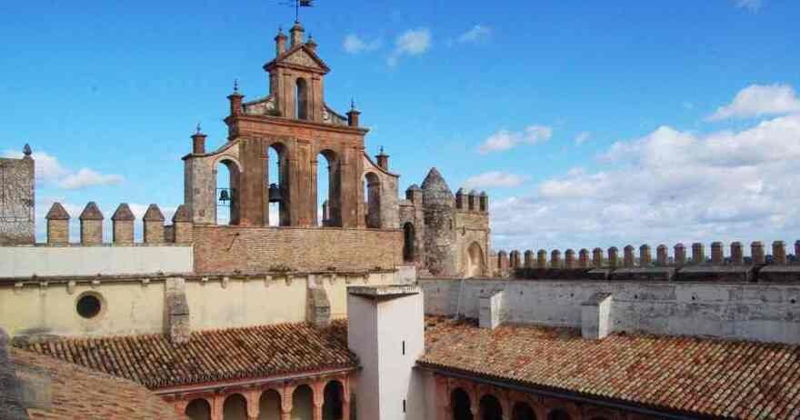 Visita guiada a Itálica desde Sevilla, camina entre años de historia