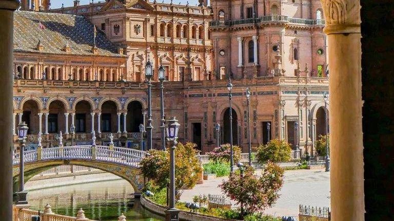 Visitas guiadas en la Plaza de España