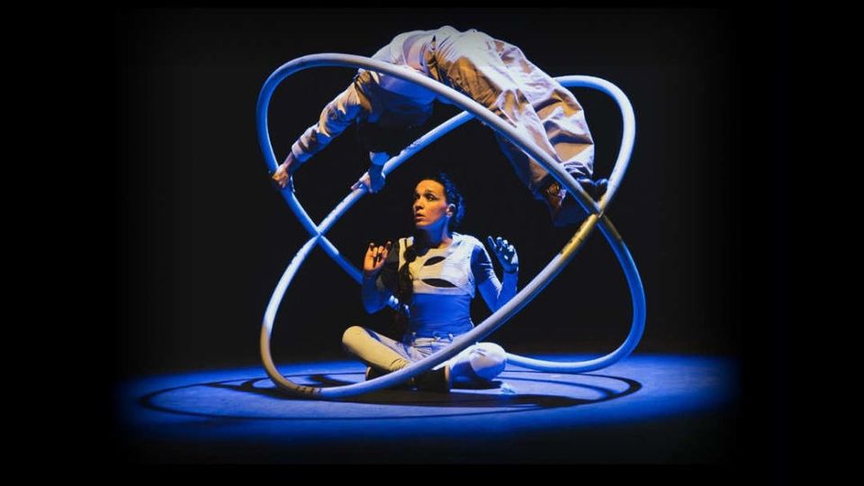 Circo, música y danza con Xpectro