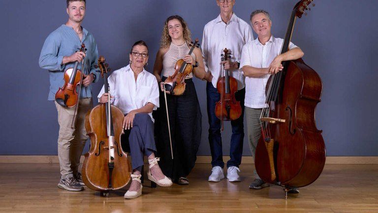 Cámara 2 - Ross: Talentos ocultos, quintetos de cuerda