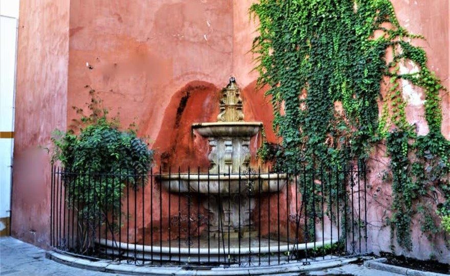 Free tour por el barrio de Santa Cruz