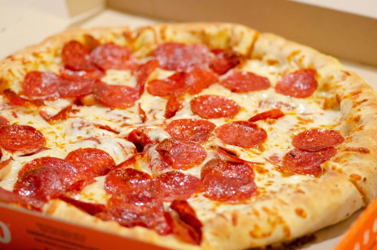 Pizza italiana. Foto: <a href="https://unsplash.com/@alanaktion?utm_source=Hoy%20Apps&utm_medium=referral" target="_blank" rel="noopener">Alan Hardman</a> (<a href="https://unsplash.com/photos/pepperoni-pizza-SU1LFoeEUkk?utm_source=Hoy%20Apps&utm_medium=referral" target="_blank" rel="noopener">Unsplash</a>)