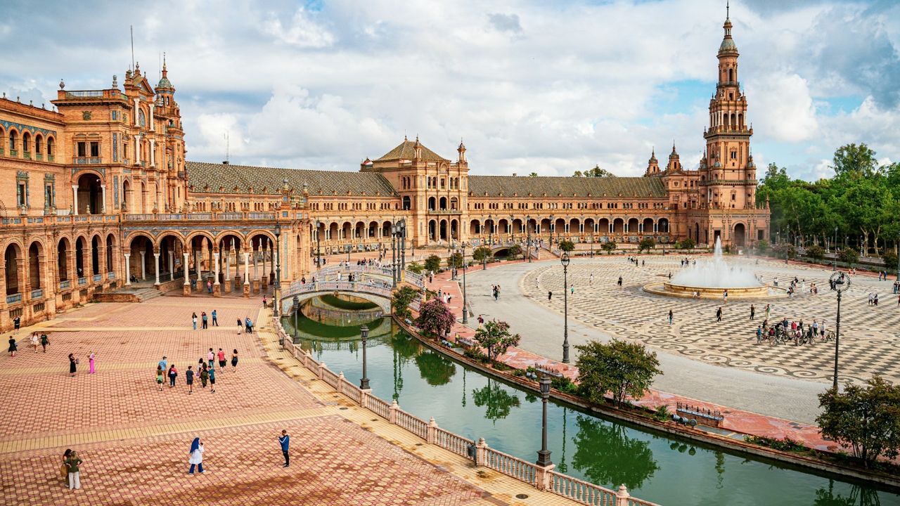 Actividades educativas en francés para vivir Sevilla de otra manera